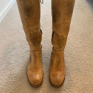 Bedstu boots with lace up backs